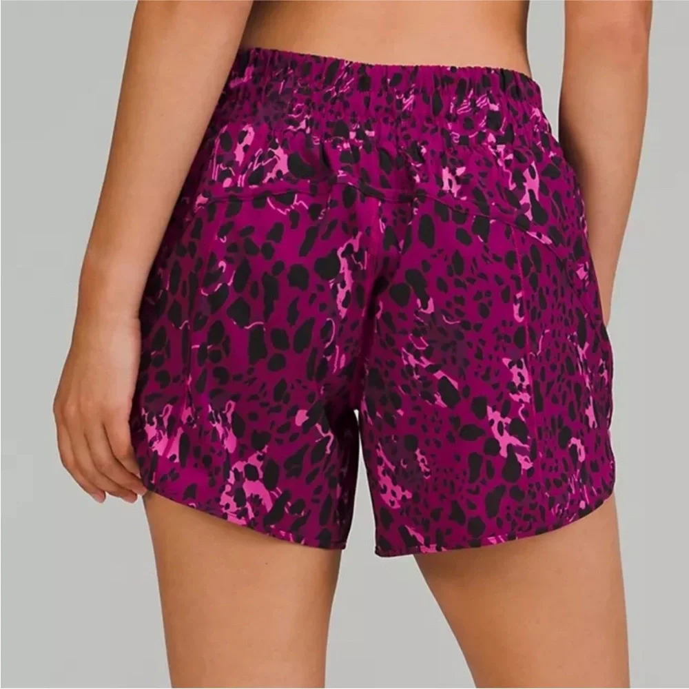 Lululemon Track That Mid-Rise Lined
Short 5"Cheetah Camo Magenta Purple Multi S2 - Picture 2 of 9